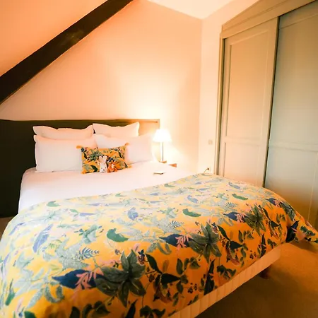 Chateau De Fontanges ホテル