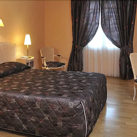 Château De Fontanges 4* Onet-le-Château