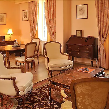 Château De Fontanges Hotel