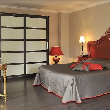 Château De Fontanges Hotel