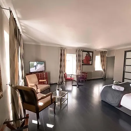 Château De Fontanges Hotel