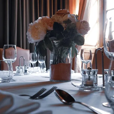 Château De Fontanges Hotel 4*