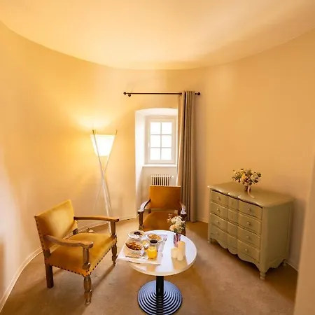 Hotel Chateau De Fontanges 4*