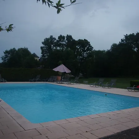 Chateau De Fontanges Отель 4*