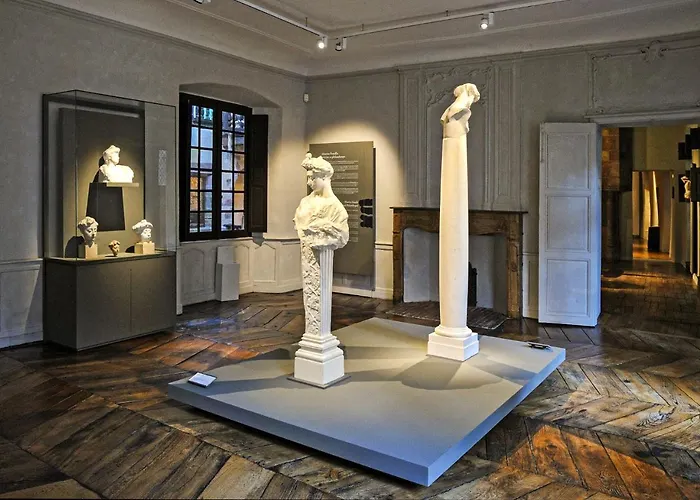 Chateau De Fontanges Отель 4*