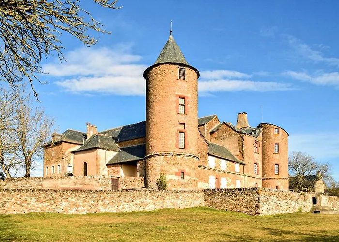 Chateau De Fontanges Отель