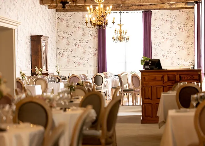 Chateau De Fontanges Отель 4*