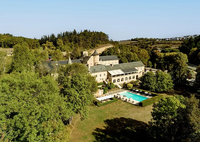 Chateau De Fontanges Отель 4*