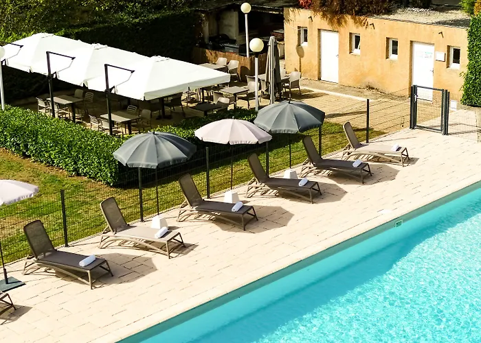 Chateau De Fontanges Отель