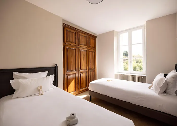 Chateau De Fontanges Отель