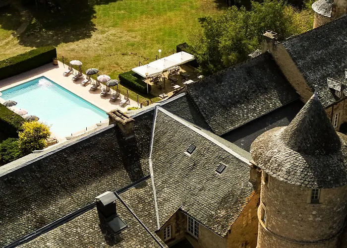 Chateau De Fontanges Отель 4*